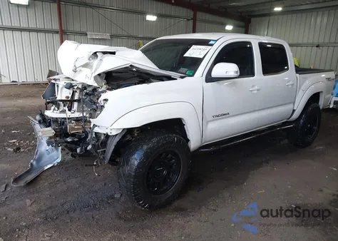 2014 Toyota Tacoma Base V6 из США, поврежденный, VIN 3TMLU4EN5EM136562